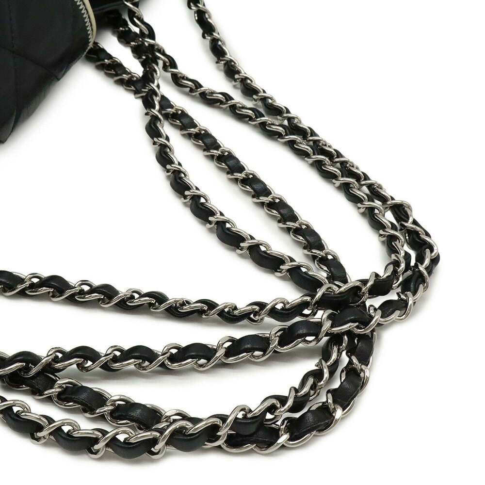 CHANEL Black Leather Tote Bag - Picture 5 of 9